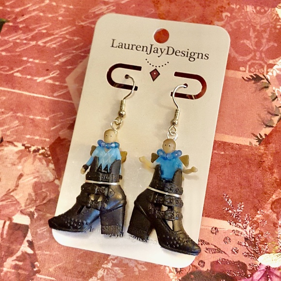 Shoe Fairies Barbie Black High Heel Shoes Miniature Fairy Dolls Dangle Earrings - Picture 3 of 5